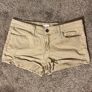 No Boundaries Beige Shorts